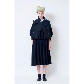 コムデギャルソン(COMME des GARCONS)のコムコム　コムデギャルソン　ショートトレンチコート　ネイビー濃紺　XS(トレンチコート)