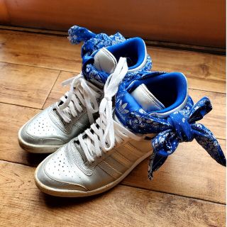 アディダス(adidas)のアディダス トップテンハイスリークボウ バンダナ スニーカー　23.5cm(スニーカー)