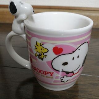 スヌーピー(SNOOPY)のスヌーピー　マグカップ　フィギュア付(マグカップ)