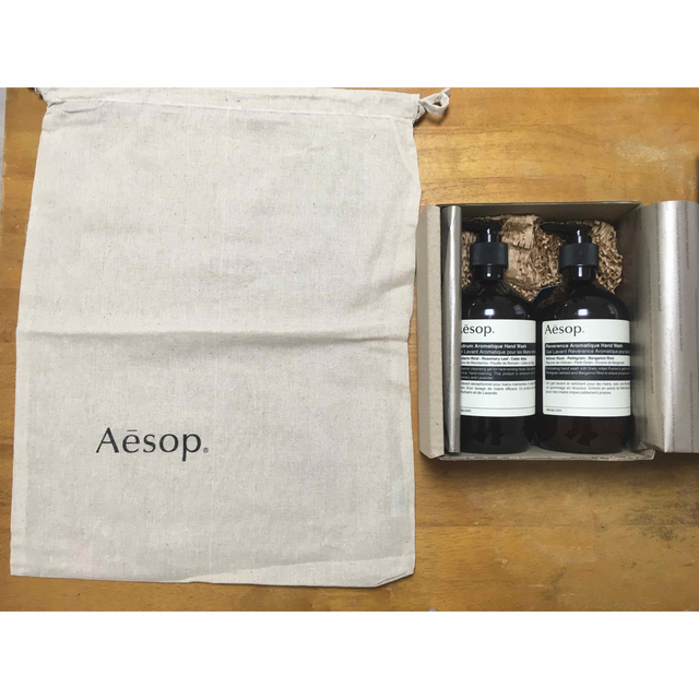 Aesop(イソップ)のイソップ Aesop ハンドソープ2本セット　箱、巾着付き コスメ/美容のボディケア(ボディソープ/石鹸)の商品写真