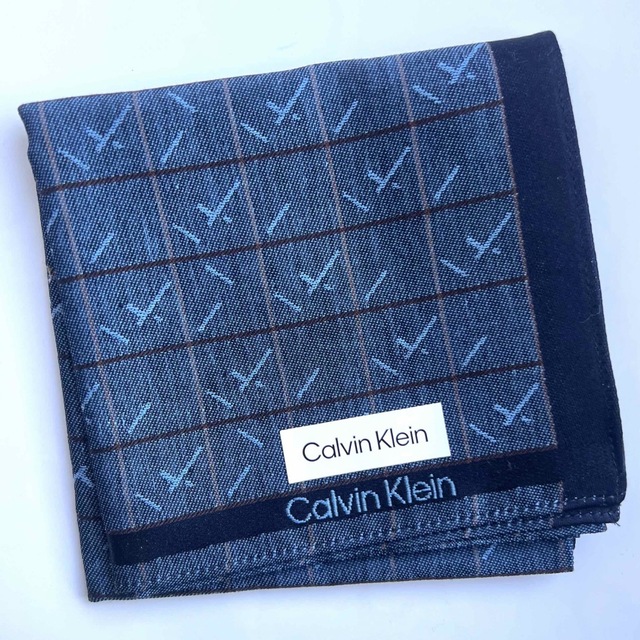 Calvin Klein(カルバンクライン)のCalvin Kleinメンズハンカチ メンズのファッション小物(ハンカチ/ポケットチーフ)の商品写真