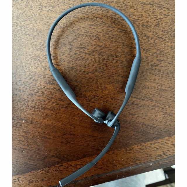 AFTERSHOKZ ブルートゥースイヤホン OPENCOMM BLACK スマホ/家電/カメラのオーディオ機器(ヘッドフォン/イヤフォン)の商品写真