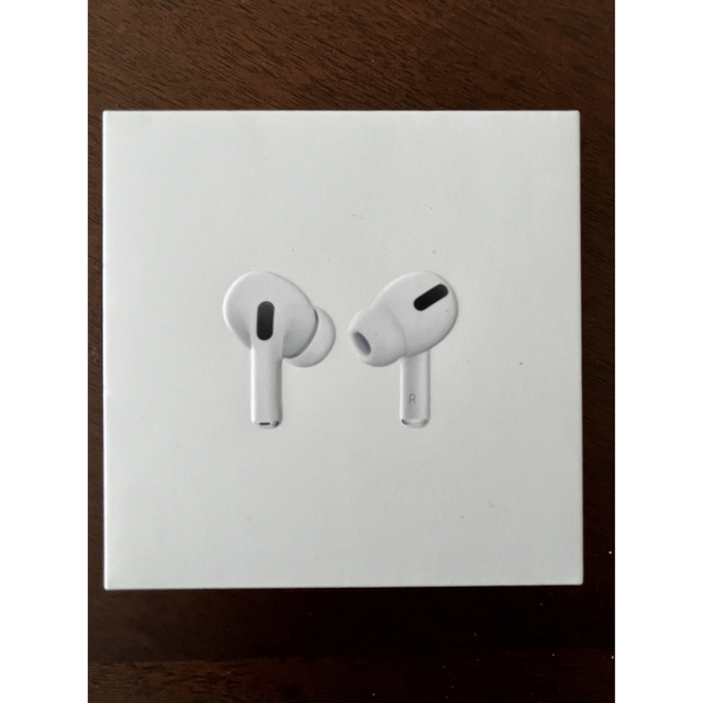 APPLE AirPods Pro ノイズキャンセリング付完全ワイヤレスイヤホン スマホ/家電/カメラのオーディオ機器(ヘッドフォン/イヤフォン)の商品写真