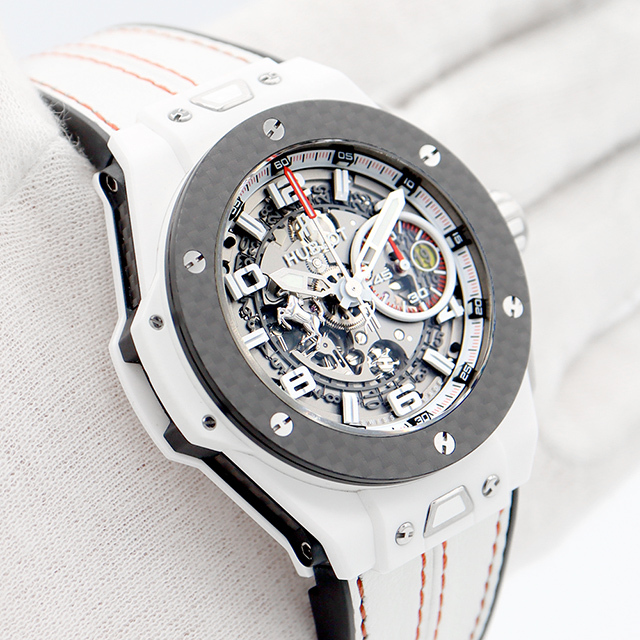 ほぼ新品 内部点検済 HUBLOT ウブロ ビッグバン フェラーリ 401.HQ.0121.VR 44mm 世界500本限定 スケルトン デイト シルバー カーボン ホワイトセラミック チタン 純正ベルト 純正尾錠 メンズ 自動巻き ビックバン【6ヶ月保証】【腕時計】【中古】