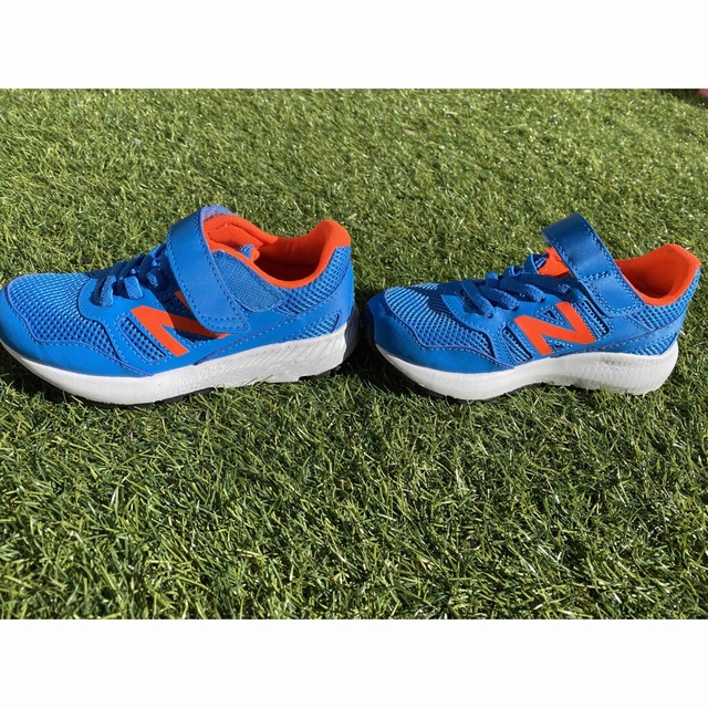 New Balance(ニューバランス)のニューバランス　570 最終値引き キッズ/ベビー/マタニティのキッズ靴/シューズ(15cm~)(スニーカー)の商品写真