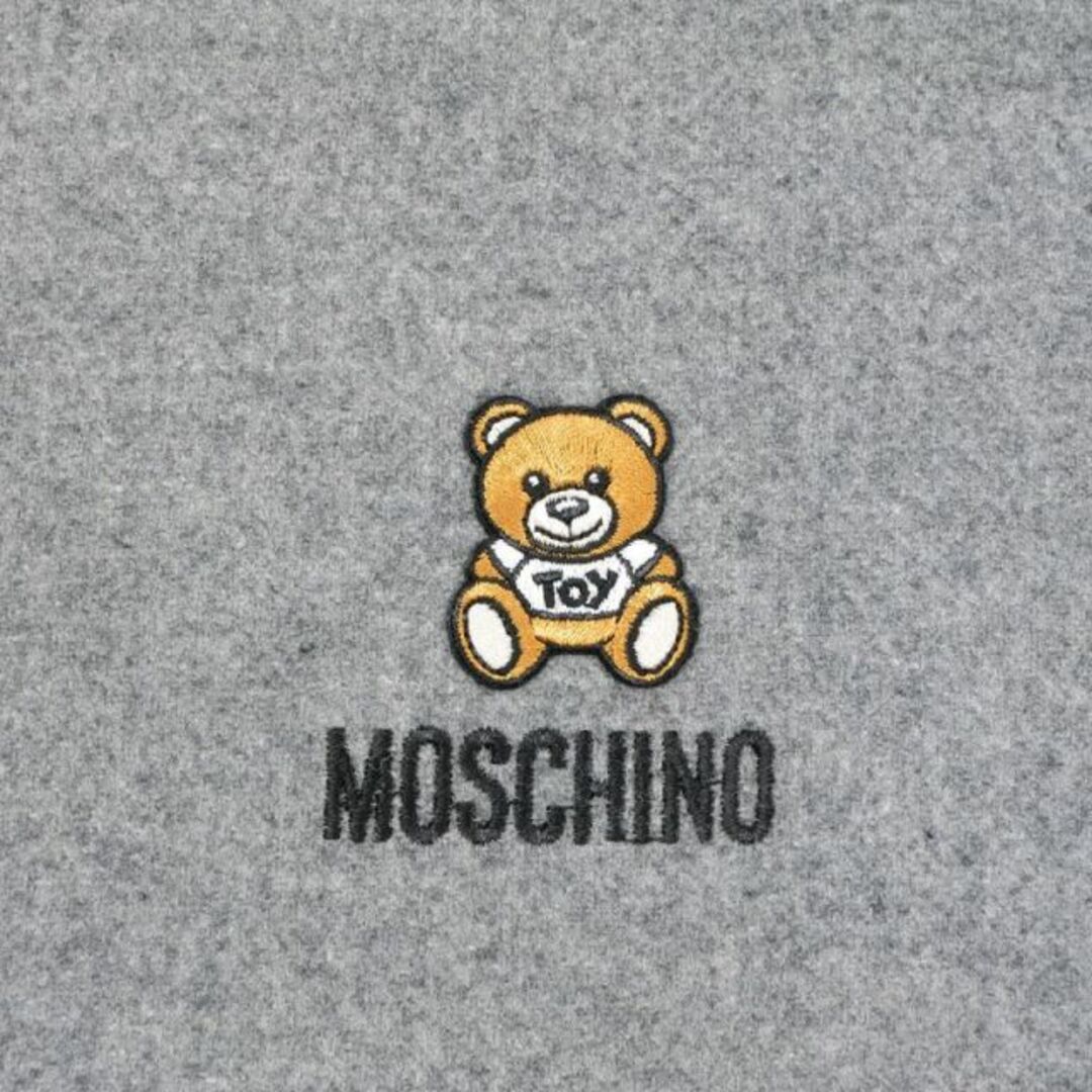 MOSCHINO(モスキーノ)のモスキーノ Moschino マフラー M5293-50124 グレー 014 レディースのファッション小物(マフラー/ショール)の商品写真