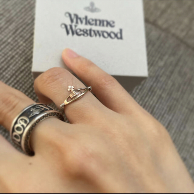 Vivienne Westwood(ヴィヴィアンウエストウッド)の美品VivienneWestwood オーブ/旧ヴァンドームリング レディースのアクセサリー(リング(指輪))の商品写真