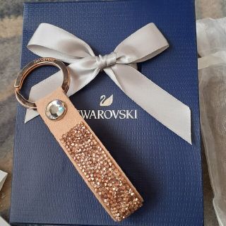 スワロフスキー(SWAROVSKI)の専用！スワロフスキー　キーチャーム　ピンクゴールド　新品未使用(キーホルダー)