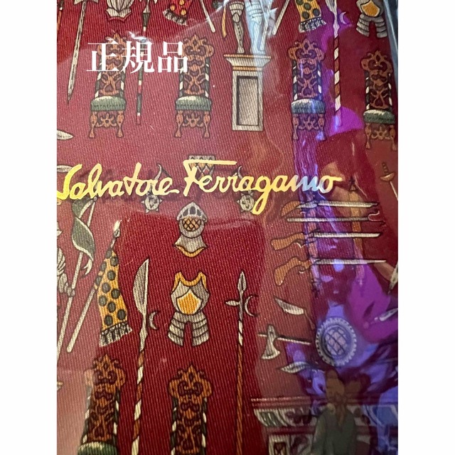 正規品/新品salvatore Ferragamoシルク100%ネクタイ