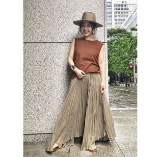 アパルトモンドゥーズィエムクラス(L'Appartement DEUXIEME CLASSE)のタグ付き未使用、Pleats Skirt《プリーツ スカート》ブラウン(ロングスカート)