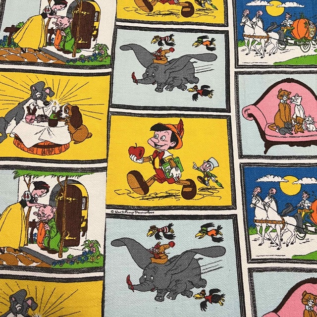 公式販売中 ビンテージ♡ディズニーキャラクター♪ビンテージカーテン