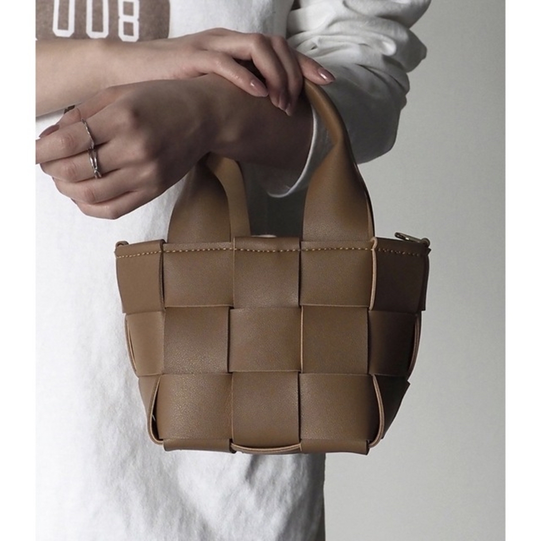 2way編み込みバッグ / ウーブンバッグ レディースのバッグ(ハンドバッグ)の商品写真