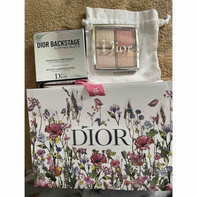 Dior(ディオール)のDIOR クリスチャンディオール バックステージフェイスグロウパレット 004 コスメ/美容のベースメイク/化粧品(フェイスカラー)の商品写真