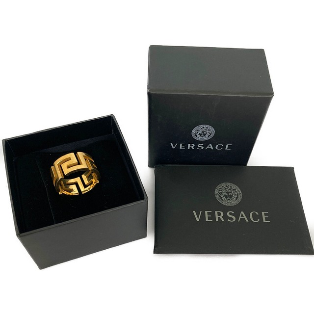 VERSACE(ヴェルサーチ)の□□VERSACE ベルサーチ 指輪 メデューサ グリークリング　17号くらい ゴールド レディースのアクセサリー(リング(指輪))の商品写真