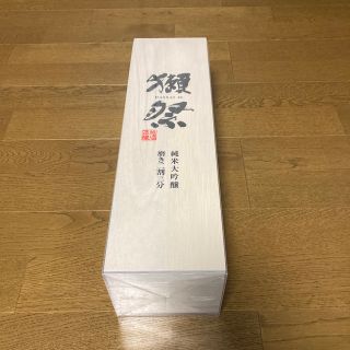 獺祭純米大吟醸 磨き二割三分 木箱入 1.8L【山口／旭酒造Dassai 23 (日本酒)