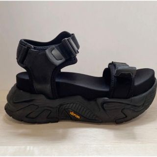 スナイデル(SNIDEL)のVibramソールサンダル （BLACK）(サンダル)