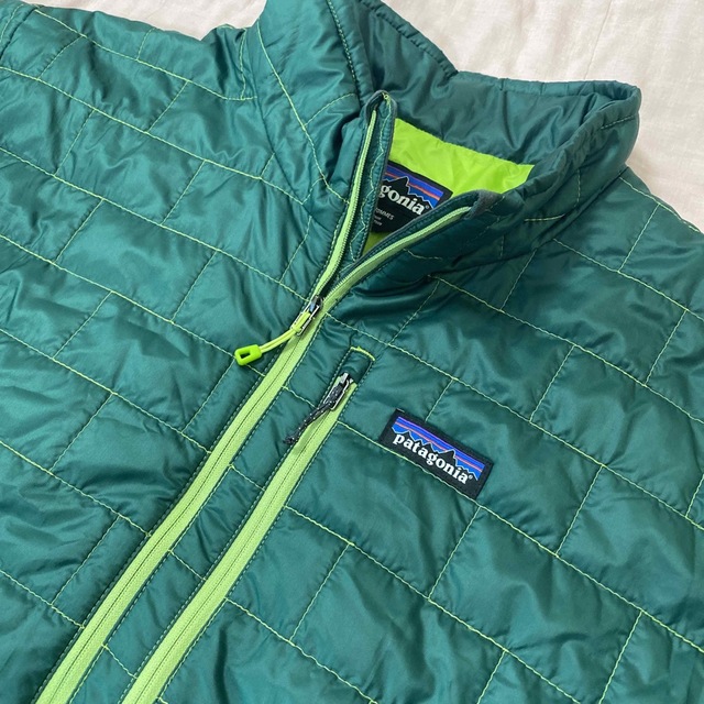 patagonia(パタゴニア)のパタゴニア　ナノ　パフ　プルオーバー　プリマロフト　L グリーン メンズのジャケット/アウター(ダウンジャケット)の商品写真