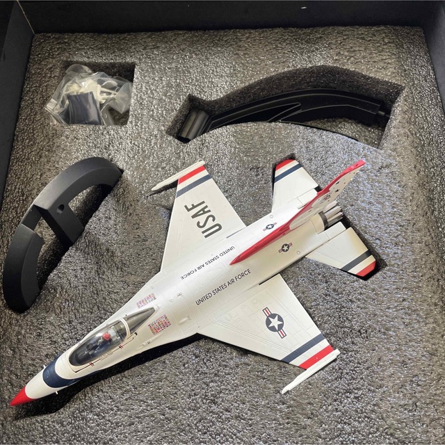 F-16 Fighting Falcon 1/72 サンダーバーズ