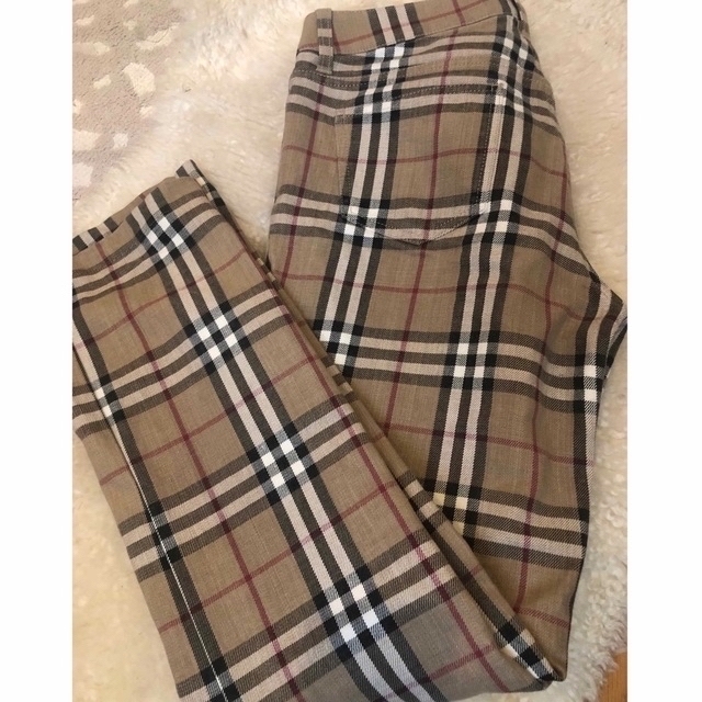 BURBERRY(バーバリー)の美品本物バーバリーBurberry上質コットンチェック柄デニム地パンツ♫ レディースのパンツ(デニム/ジーンズ)の商品写真