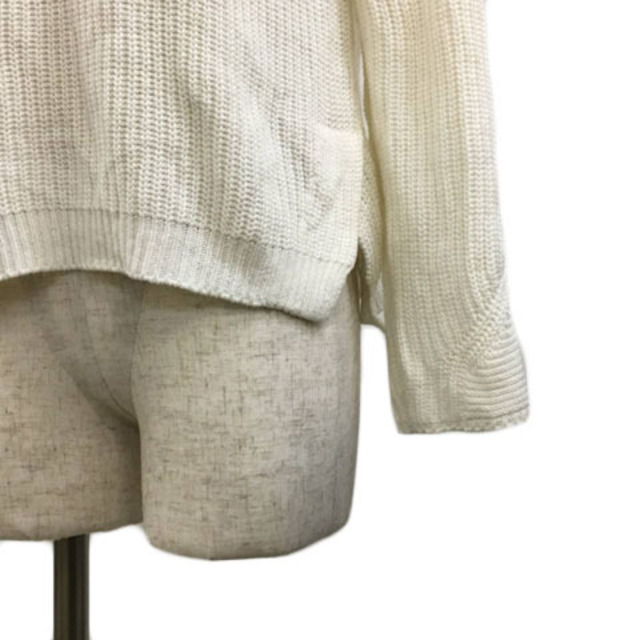 le.coeur blanc(ルクールブラン)のルクールブラン セーター ニット プルオーバー クルーネック 長袖 38 白 レディースのトップス(ニット/セーター)の商品写真