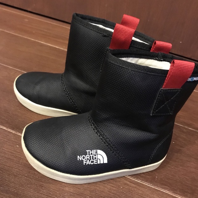 THE NORTH FACE(ザノースフェイス)の【お値下げ】ノースフェイス　レインブーツ　キッズ　長靴　ブーツ キッズ/ベビー/マタニティのキッズ靴/シューズ(15cm~)(長靴/レインシューズ)の商品写真