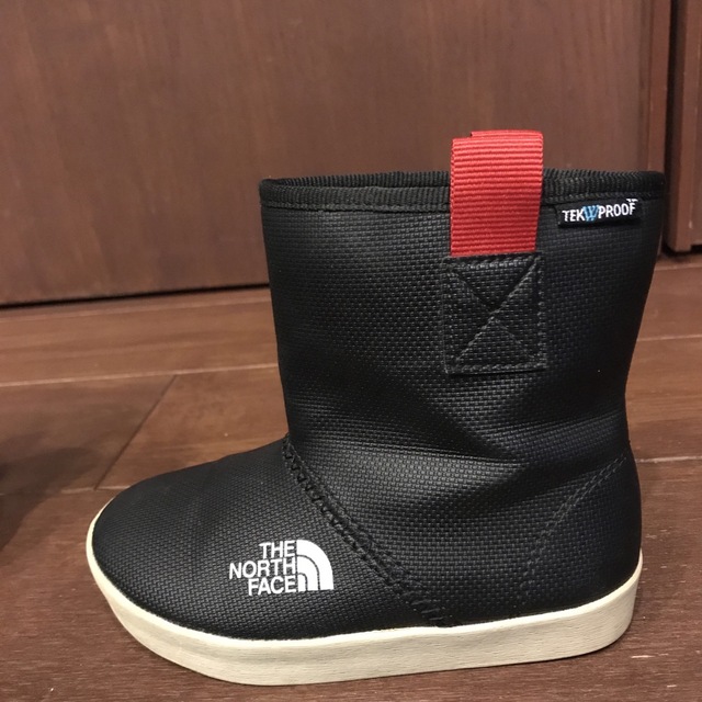 THE NORTH FACE(ザノースフェイス)の【お値下げ】ノースフェイス　レインブーツ　キッズ　長靴　ブーツ キッズ/ベビー/マタニティのキッズ靴/シューズ(15cm~)(長靴/レインシューズ)の商品写真