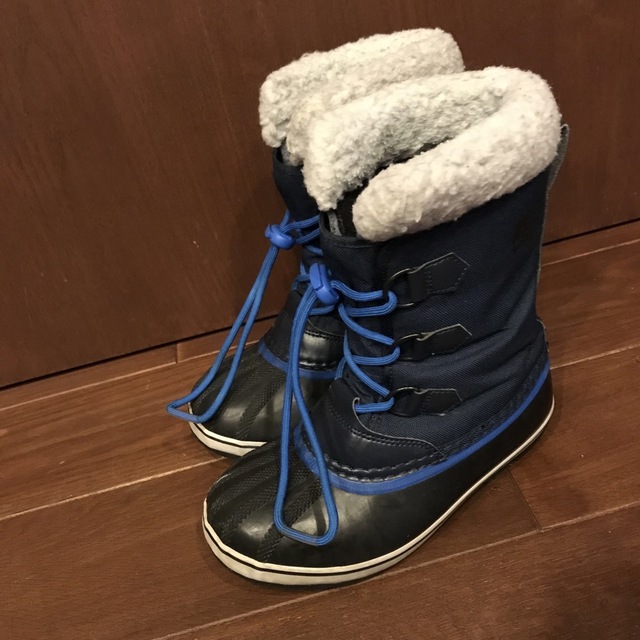 SOREL(ソレル)のソレル  キッズ　スノーブーツ　ブーツ　長靴　防寒 キッズ/ベビー/マタニティのキッズ靴/シューズ(15cm~)(ブーツ)の商品写真