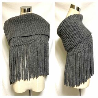 本物 美品 コレクションモデル グッチ レザー使い 2way フリンジ ポンチョ-
