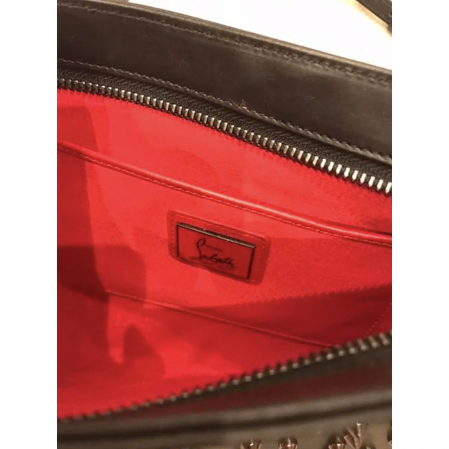 Christian Louboutin(クリスチャンルブタン)のクリスチャンルブタン・バッグ・2way・男女兼用・正規品・２度使用のみ・美品 レディースのバッグ(ショルダーバッグ)の商品写真