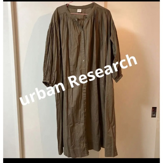 URBAN RESEARCH DOORS(アーバンリサーチドアーズ)のアーバンリサーチ　コットンボイルギャザーワンピース レディースのワンピース(ロングワンピース/マキシワンピース)の商品写真