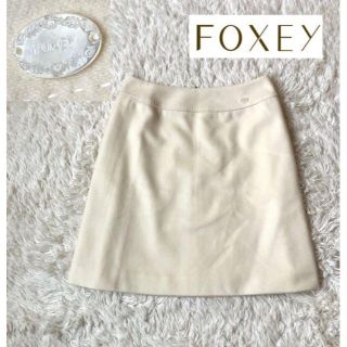 フォクシー(FOXEY)の上質✨FOXEY フォクシー✨ホワイト カシミヤスカート 美スタイル ステッチ(ミニスカート)