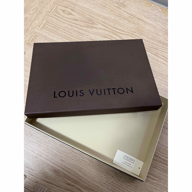 LOUIS VUITTON(ルイヴィトン)のLOUIS VUITTON ルイヴィトン　空箱　保存袋　レア レディースのバッグ(ショップ袋)の商品写真