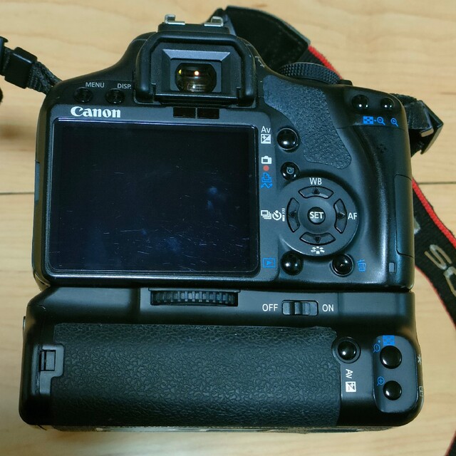 Canon EOS KISS X3 バッテリーグリップセット（ジャンク扱い）