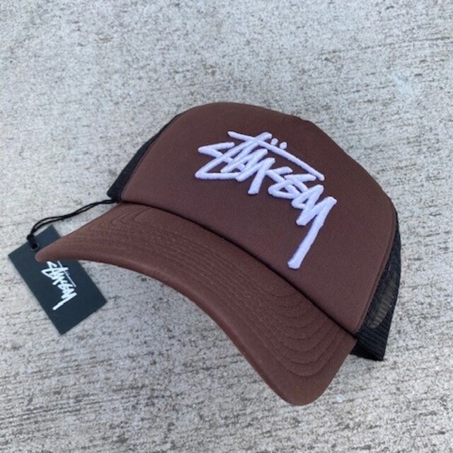 [海外限定] Stussy フォントロゴ スナップバックメッシュキャップ