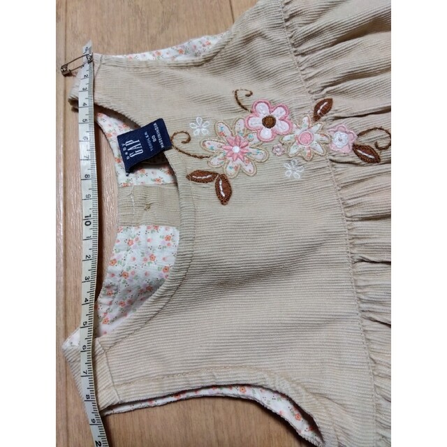 babyGAP(ベビーギャップ)のコーディロイワンピース　ジャンパースカート　薄いベージュ　80サイズ キッズ/ベビー/マタニティのベビー服(~85cm)(ワンピース)の商品写真