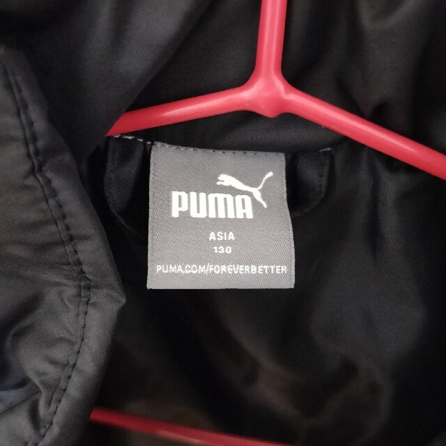 PUMA(プーマ)の新品！PUMA 130 ブラック中綿ジャケット キッズ/ベビー/マタニティのキッズ服男の子用(90cm~)(ジャケット/上着)の商品写真