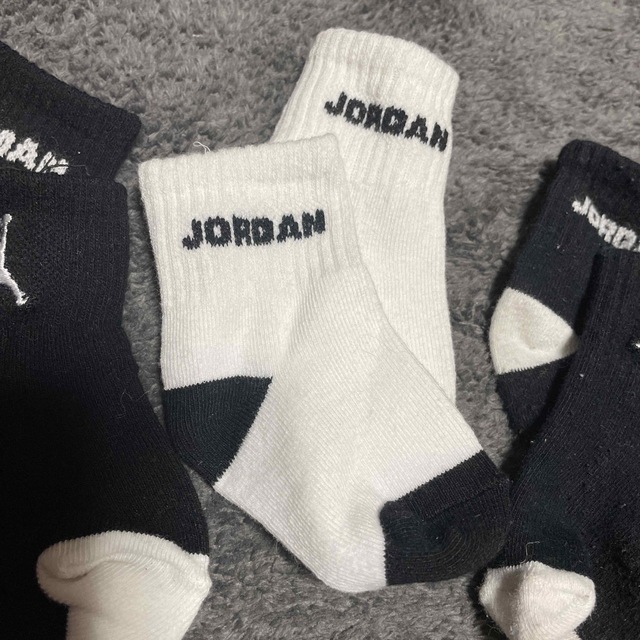 Jordan Brand（NIKE）(ジョーダン)の美品⭐︎エアジョーダン ベビー ソックス 靴下 キッズ/ベビー/マタニティのこども用ファッション小物(靴下/タイツ)の商品写真