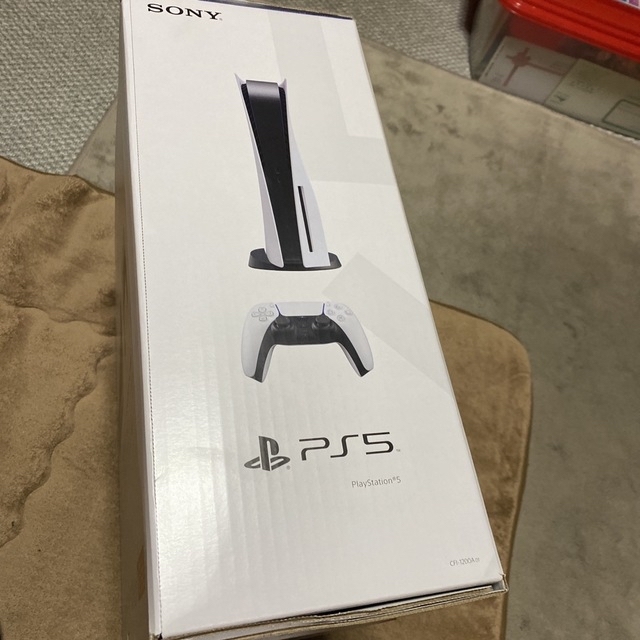 SONY(ソニー)のSONY PlayStation5 CFI-1200A01 エンタメ/ホビーのゲームソフト/ゲーム機本体(家庭用ゲーム機本体)の商品写真