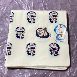 新品☆ドラえもん ハンカチ どら焼き☆刺繍 白 ホワイト(ハンカチ)