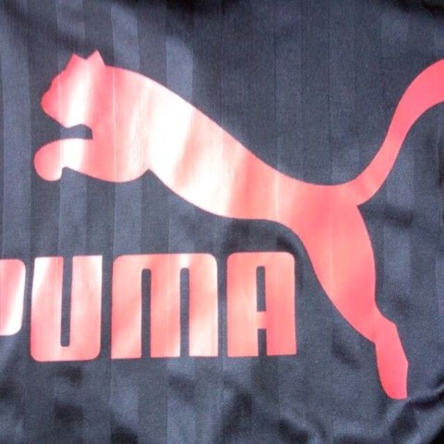  PUMA ジャージ　上着　(黒・赤) メンズのトップス(ジャージ)の商品写真