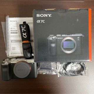 ソニー(SONY)のSONY α7c シルバー　保証付き　シャッター回数10771回(ミラーレス一眼)