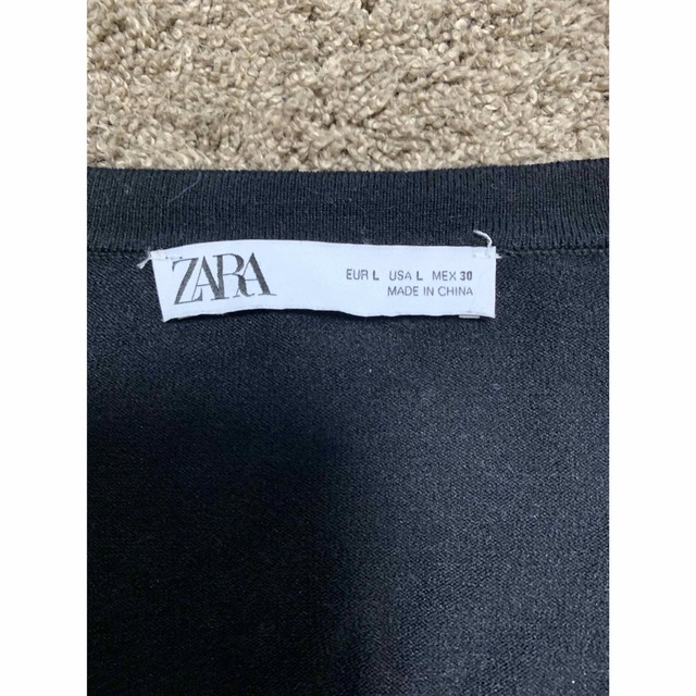 ZARA(ザラ)のZARA パールカーディガン　ザラ　カーディガン　ニット　アンサンブル レディースのトップス(カーディガン)の商品写真