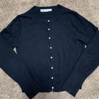 ザラ(ZARA)のZARA パールカーディガン　ザラ　カーディガン　ニット　アンサンブル(カーディガン)