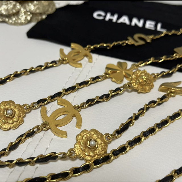 ネックレス超美品！CHANEL ビンテージ　アイコンネックレス