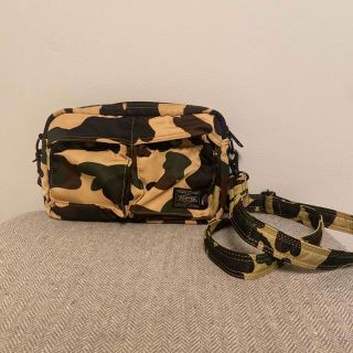 アベイシングエイプ(A BATHING APE)のa bathing ape ショルダーバック　BAPE PORTER(ショルダーバッグ)