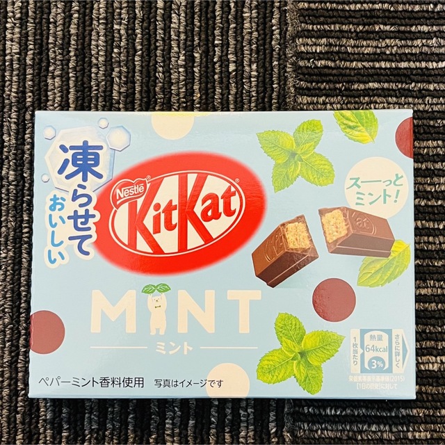 Nestle(ネスレ)のNestle キットカット クッキー & クリーム ミント クーポン消化 お菓子 食品/飲料/酒の食品(菓子/デザート)の商品写真