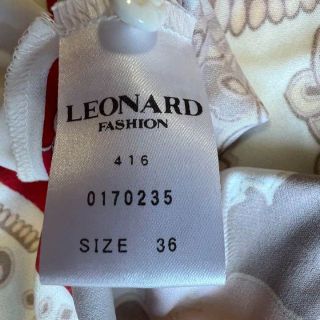 LEONARD - 【良品】LEONARD 膝丈ワンピース カンカン素材 総柄 赤 36の