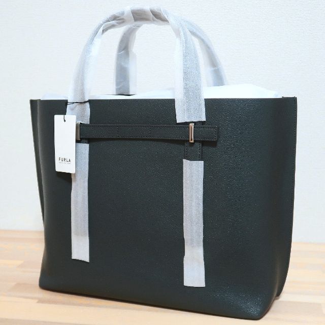 Furla(フルラ)の新品 フルラ GIOVE L CASUAL レザートート バッグ 2way メンズのバッグ(トートバッグ)の商品写真