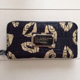 マークジェイコブス(MARC JACOBS)のラウンドファスナー長財布(財布)