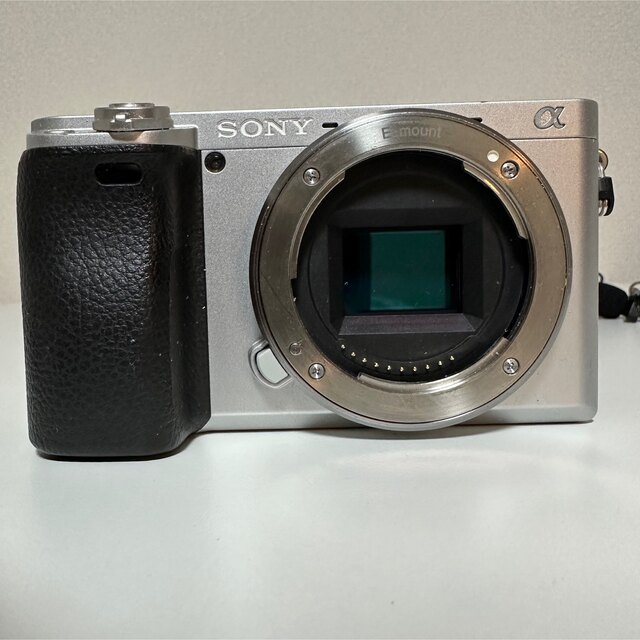 SONY(ソニー)のα6400 ジャンク品 スマホ/家電/カメラのカメラ(ミラーレス一眼)の商品写真